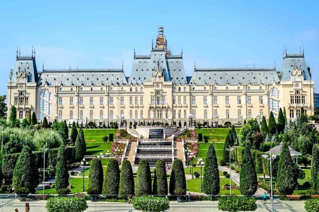 Cazare Iasi Palas Apartment Exterior foto